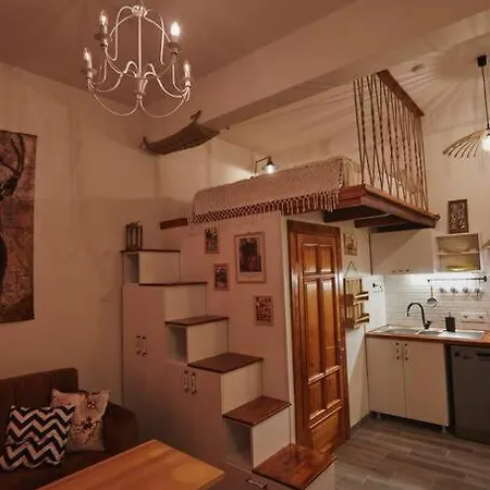 Apartamento Unique Hunter's Hut Concept Tiny House *