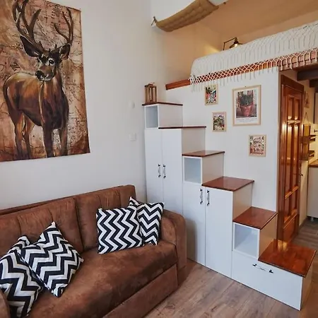 Unique Hunter's Hut Concept Tiny House