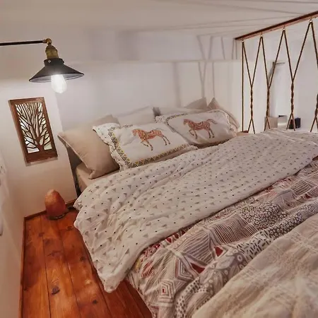 Unique Hunter's Hut Concept Tiny House Apartamento *